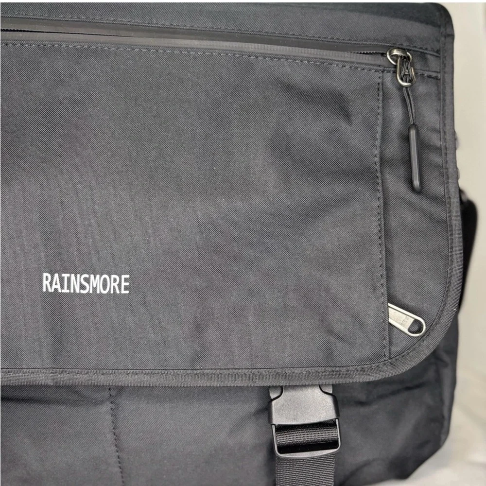 Rainsmore this sleek